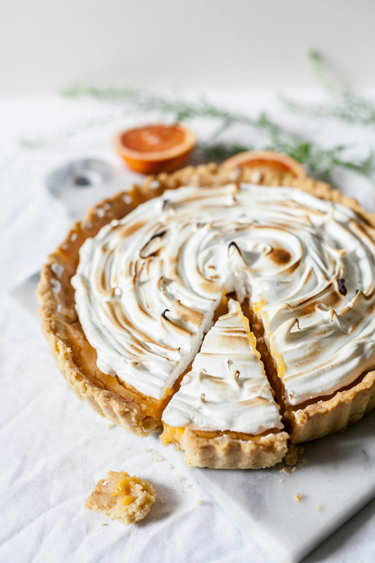 Lemon Curd Tart at Em En Caffe Lahore