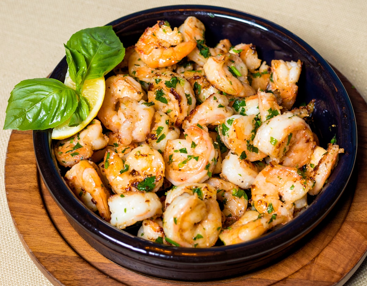 Gambas Pil Pil with Crostini at Em En Caffe Lahore